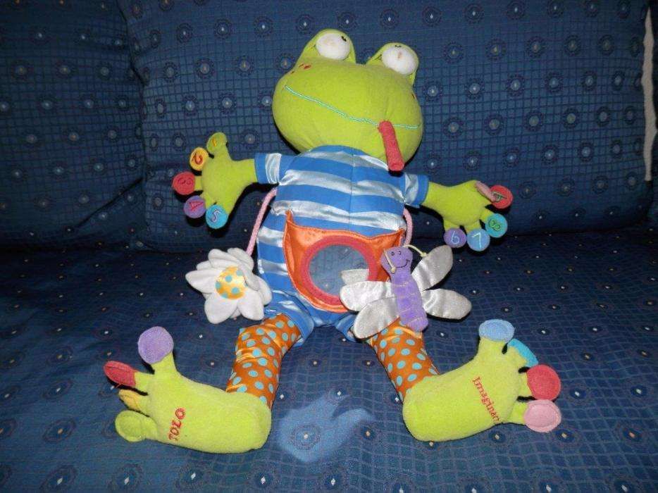 Peluche sapo Imaginarium