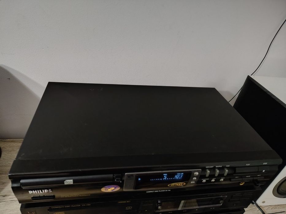 Odtwarzacz CD Philips cd753