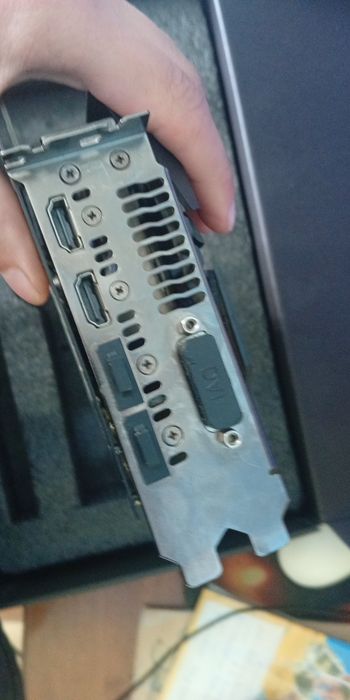 продам RX 580 на 8 ГБ гддр5