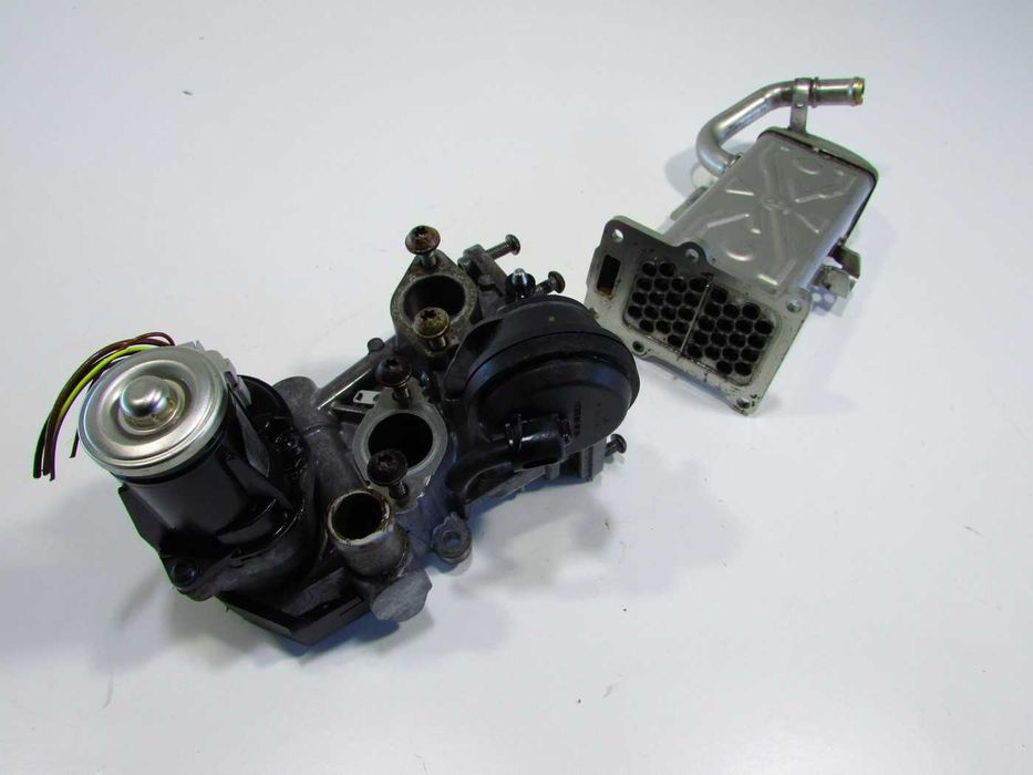 Zawór egr chłodniczka spalin vw passat b7 golf V touran 2.0 tdi