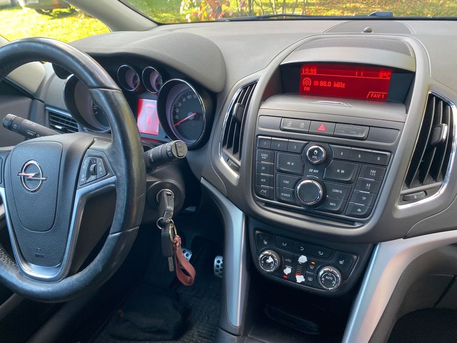 Opel Zafira C 1.4TURBO ENJOY 2 komplety kół