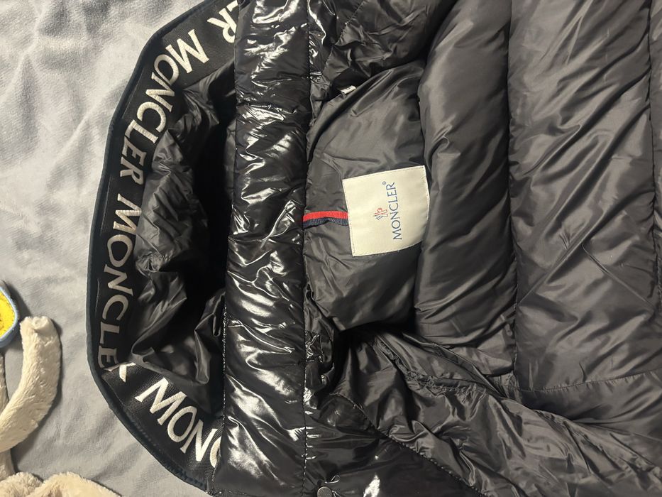 Moncler kurtka oryginalna