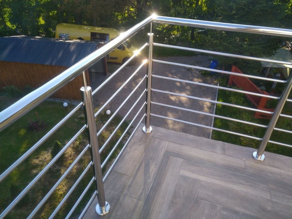 Balustrady nierdzewne montaż w cenie