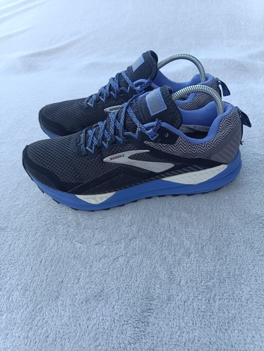 Мужские кроссовки Brooks Gore-tex р40