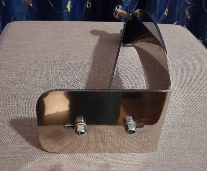 Suporte para matrícula de mota