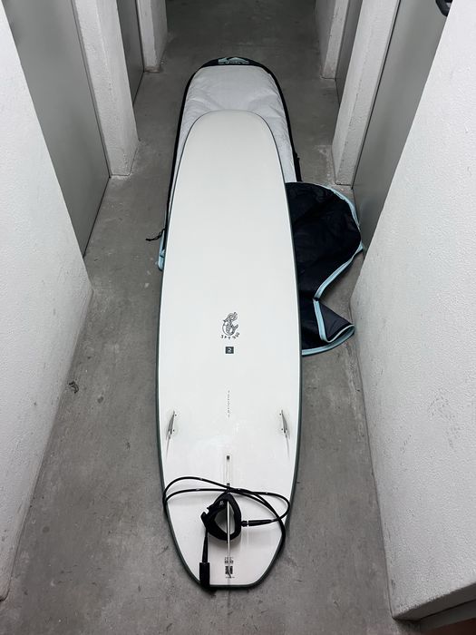 Prancha de Surf 900 Epóxi Soft 8'4' com 3 quilhas