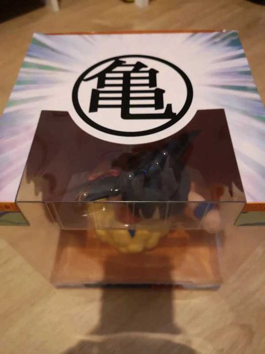 Goku Figure: Never Opened!64750638848386123