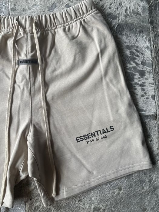 Calções Essentials Beges Novos S