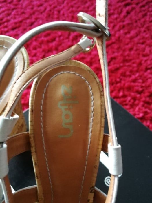 Sandálias Zilian NOVAS em caixa em Pele e Madeira nº38