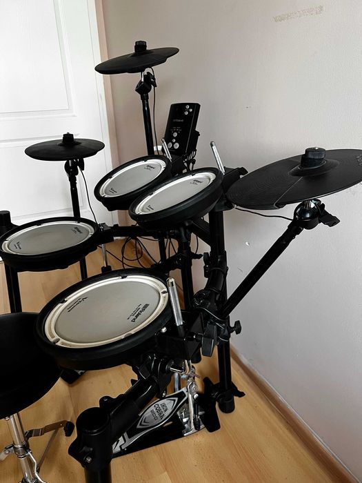 Perkusja elektroniczna Roland TD-1DMK + stopa Tama Iron Cobra 200 + stołek