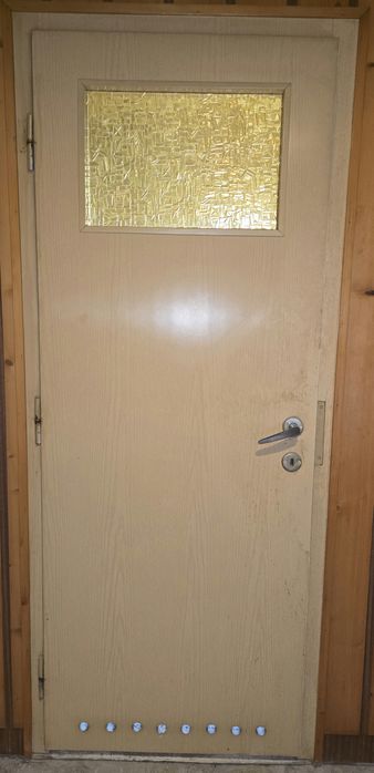 Oddam drzwi na działkę