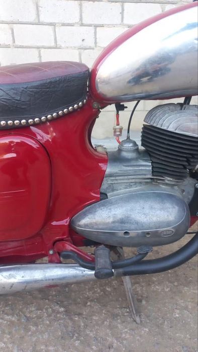 Мотоцикл Ява старушка