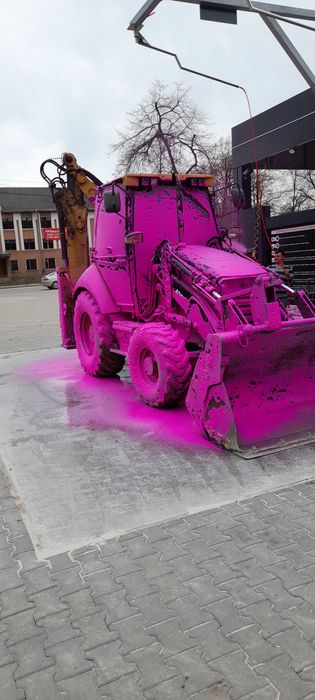 Послуги бульдозера, екскаватора, маніпулятора та іншої спецтехніки