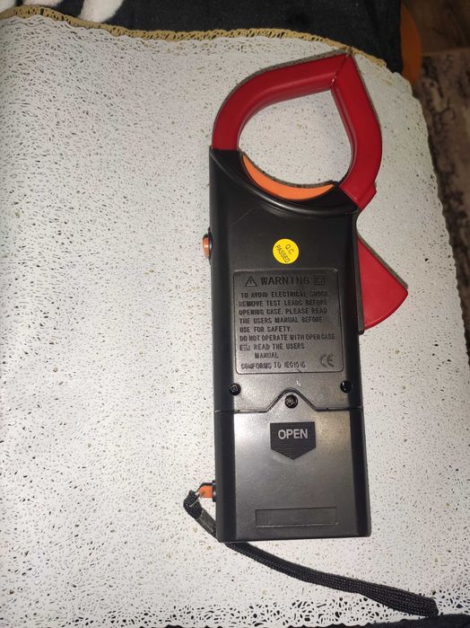 Токовые клещи Digital DT 266 новые