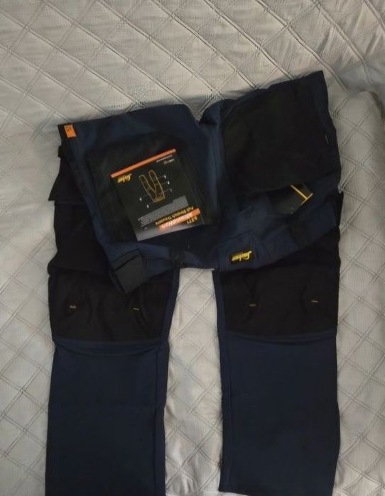 Nowe spodnie robocze Snickers 6371 rozm 52