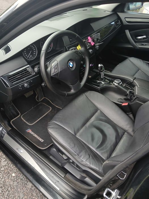 Samochód bmw e60