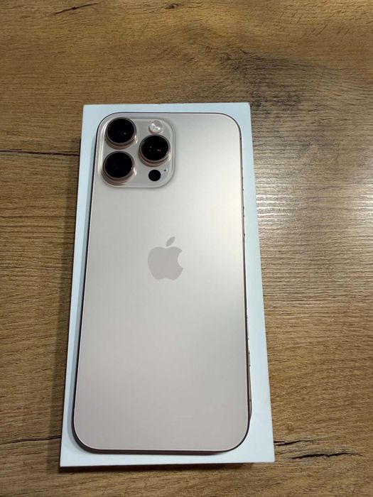 Iphone  16 pro max - Idealny