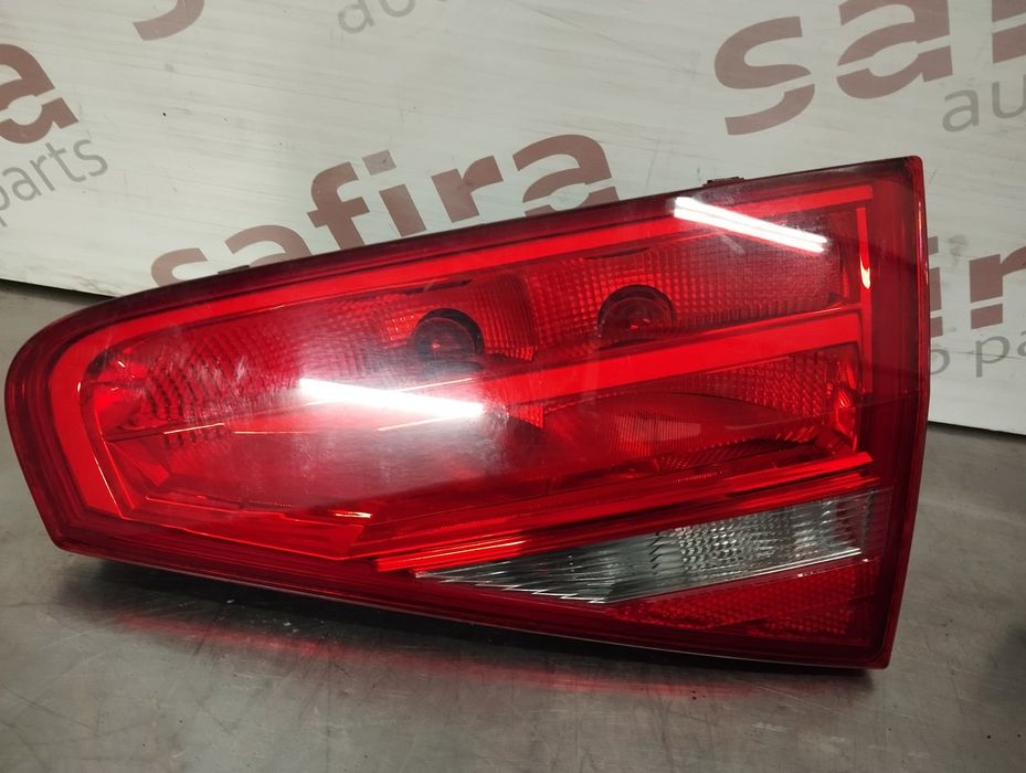 Farolim Direito AUDI A4 B8 - 8K5945094AA