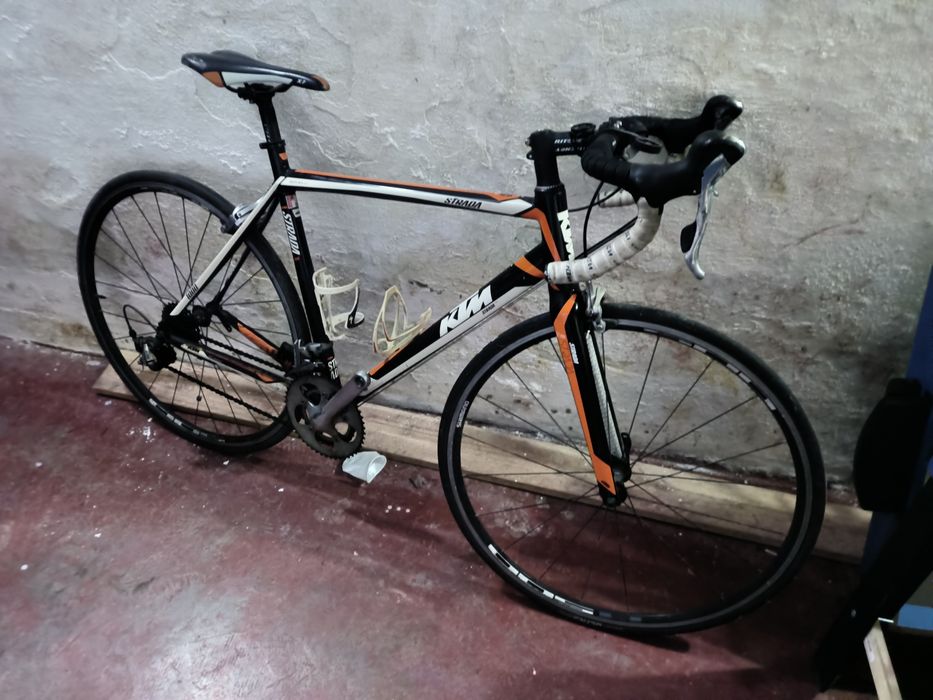 Bicicleta KTM Strada