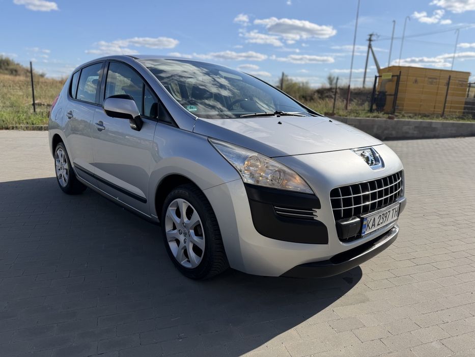 В продажі Peugeot 3008 , 1.6 МРІ бензин , в рідній фарбі, 2012р