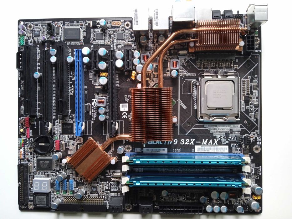 Abit IN9 32X-MAX + Intel core 2 duo e8400