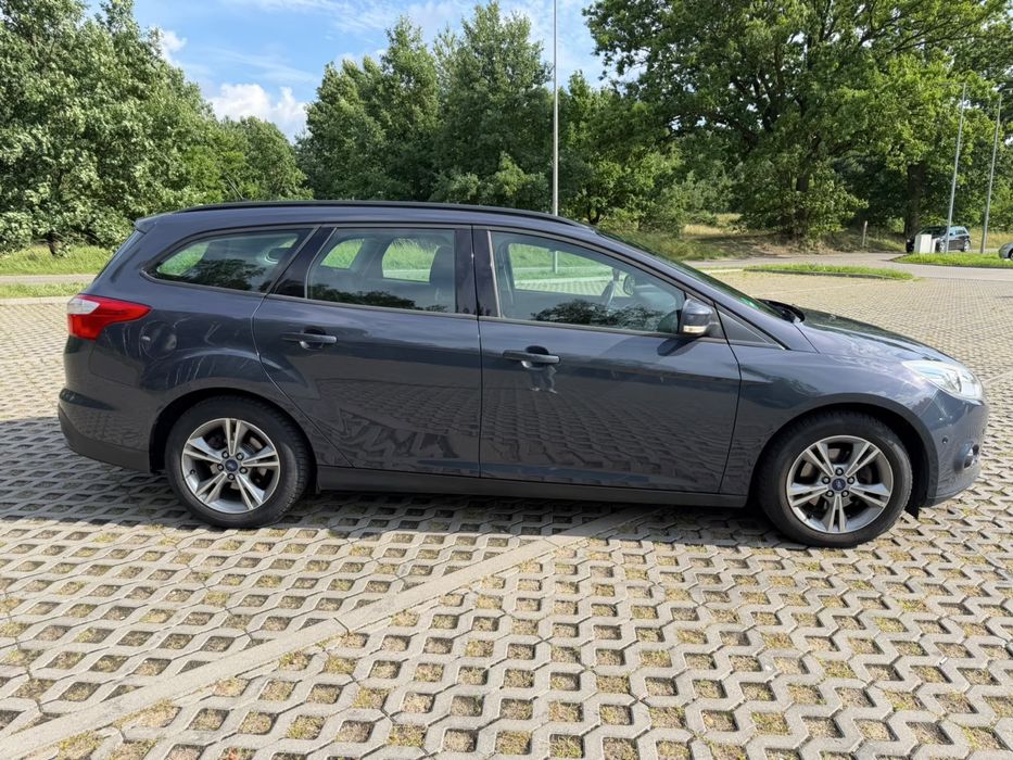 Ford Focus 2014• 141 000 km • Kombi • świeżo sprowadzony