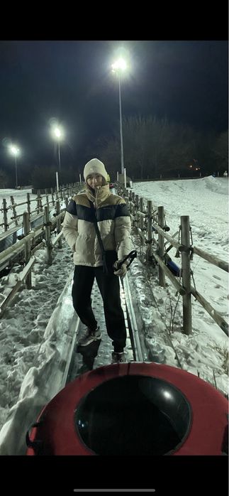 Продам женскую куртку