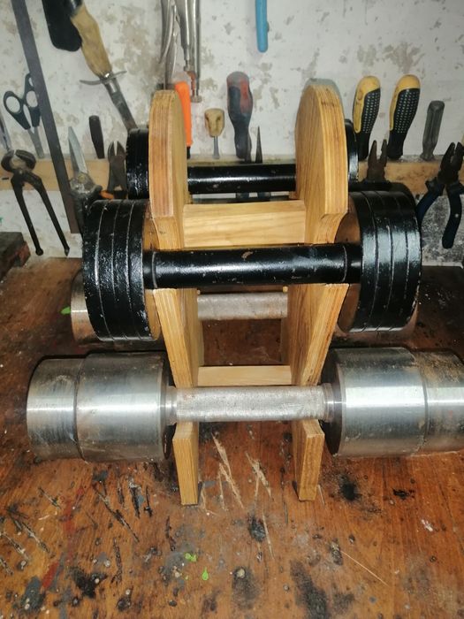 Продам гантелі..