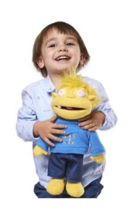 Lote de Brinquedos e peluches novos