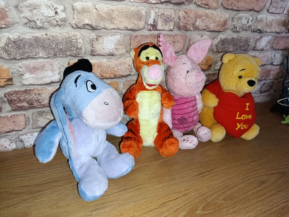 Kubuś Puchatek, Osiołek, tygrysek , Prosiaczek Disney zestaw  maskotek