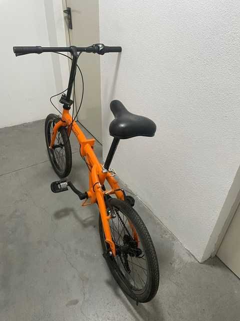 Bicicleta com 6 mudanças (roda 20) totalmente dobrável