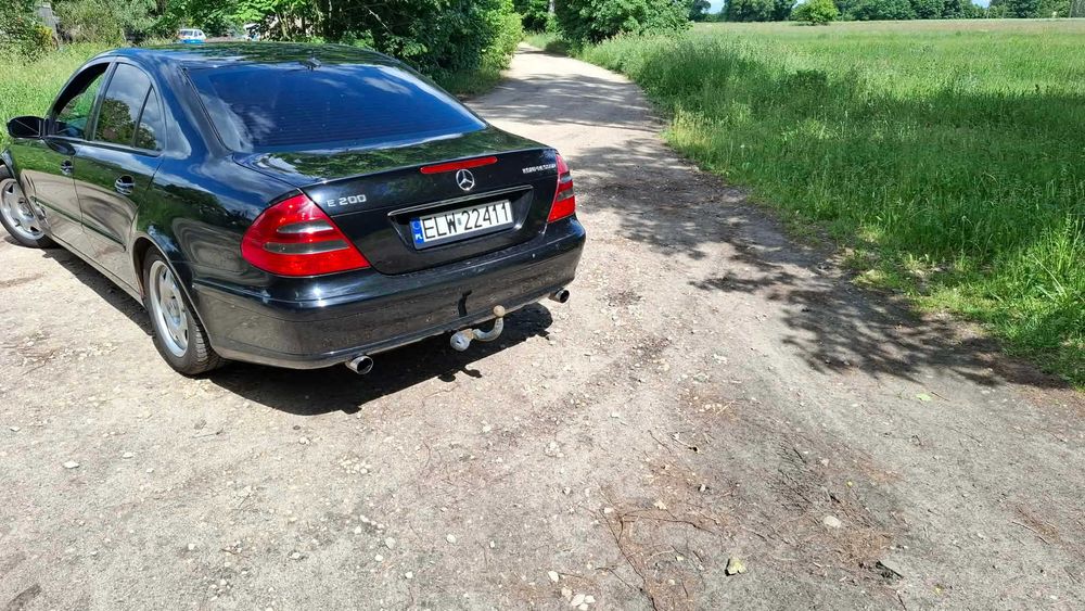 Samochód osobowy Mercedes W211
