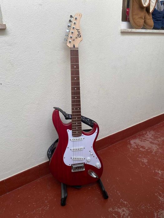 Guitarra Elétrica Cort G100 Black Cherry + Capa