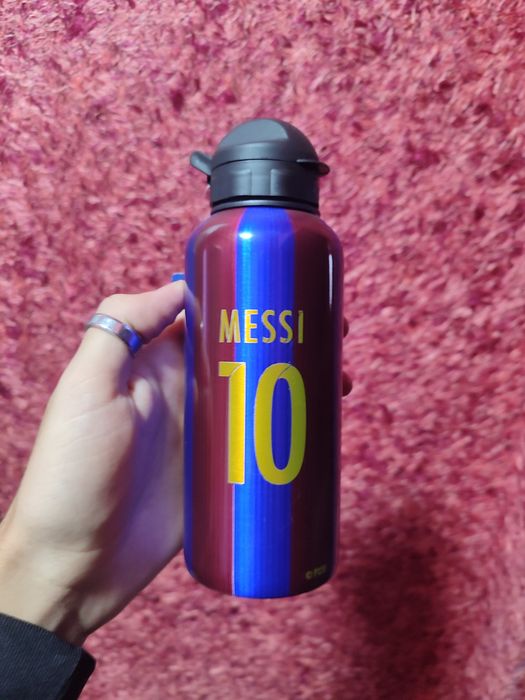 Металева бутилака для води