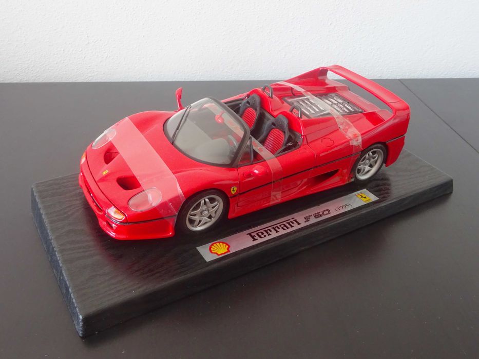 1:18 Maisto Ferrari F50 (2)