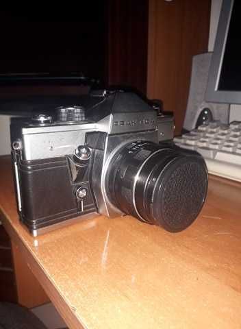 Maquina fotográfica Praktica.