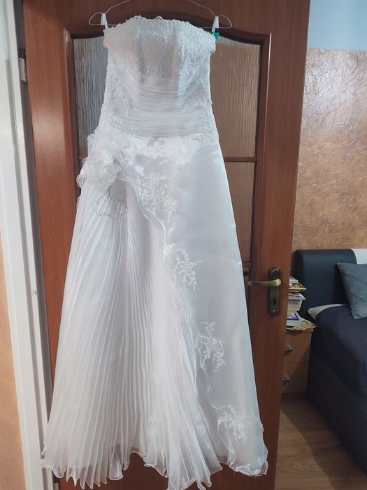 Suknia slubna S / M
