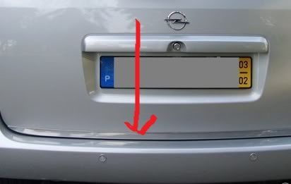 Friso em inox para a mala da Opel Astra G Caravan