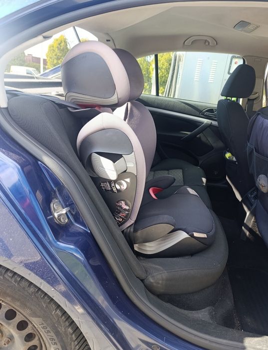 Fotelik samochodowy CYBEX Solution S-Fix (15-36 kg) po jednym dziecku