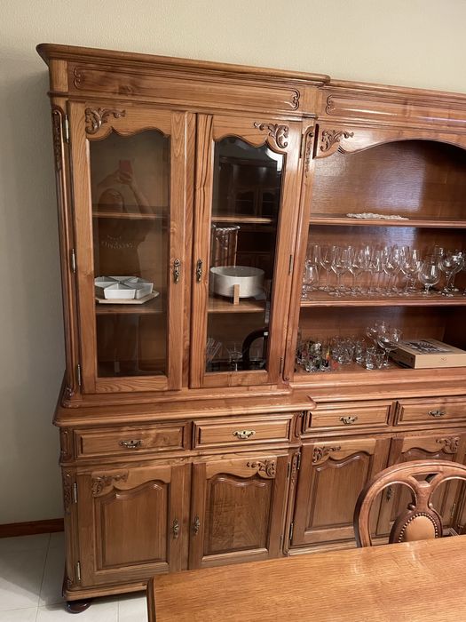 Vendo louceiro de sala