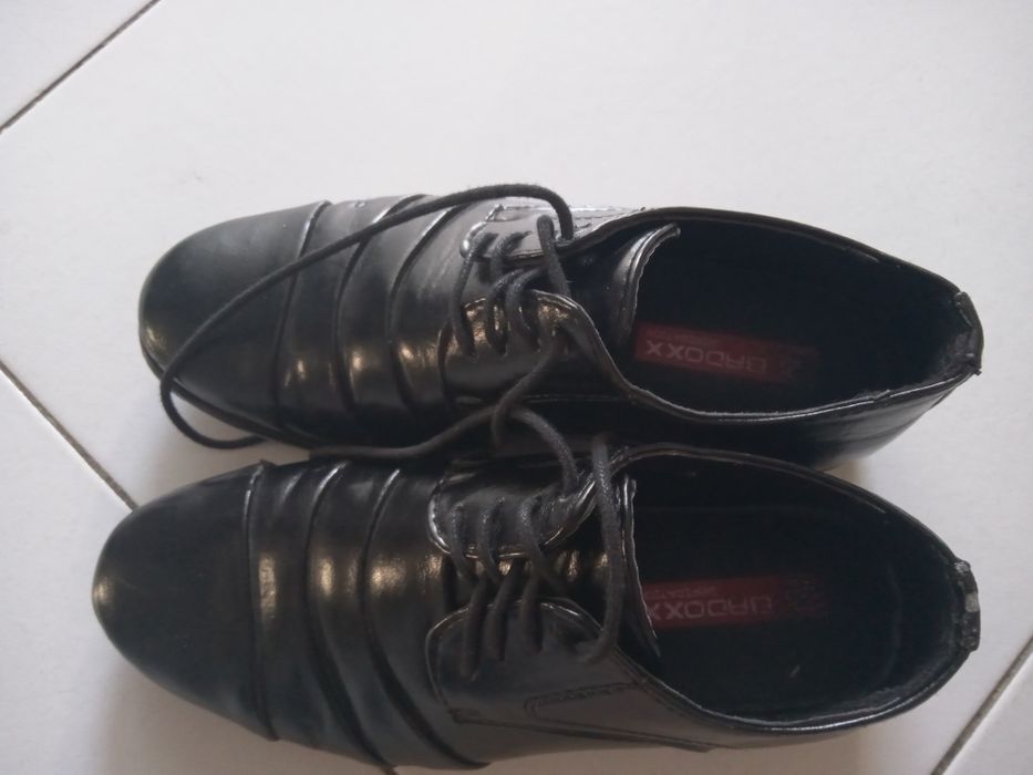 Buty chłopięce 36