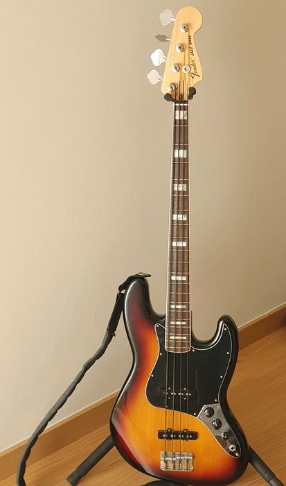 Fender CLASSIC 70's Jazz Bass 3 Color Sunburst 2014 (Mexican)