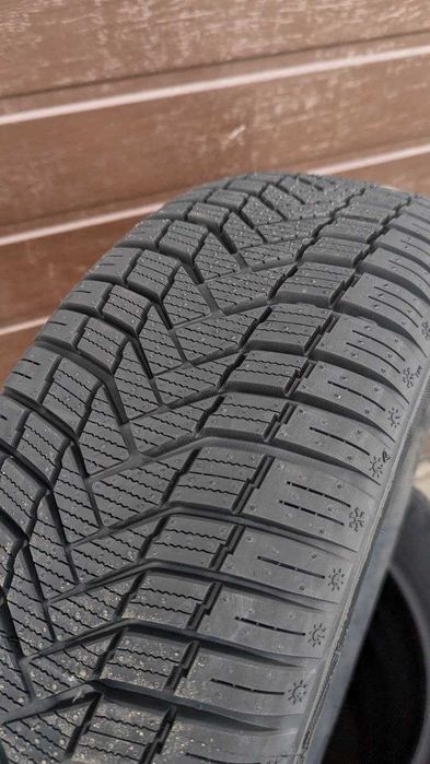 Нові шини Sunny 205/60 R16 96V XL All Season Versat NC501