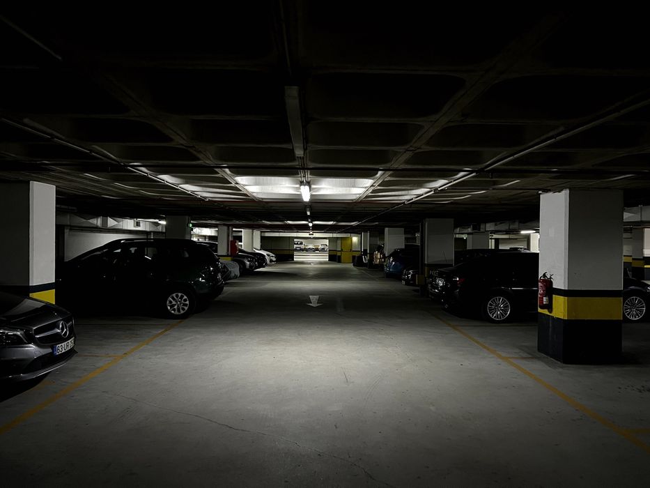 Lugar de Garagem Rua Juilo Dinis Porto