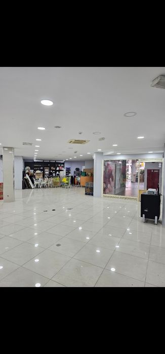 Loja bem localizada