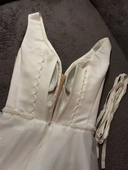 Весільна сукня