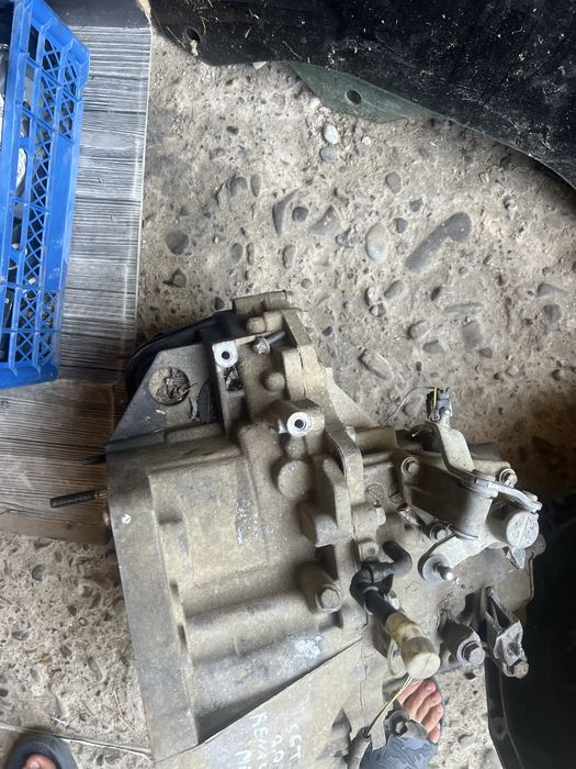 Мкпп 6ти ступка 2.0 16V 8200156391 Renault Megan 2/Scenic 2 розборка