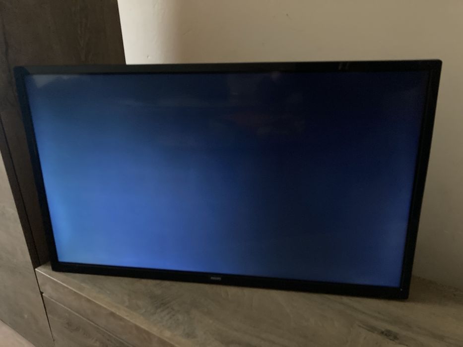 Philips 32PHT4503/12 elektronika,środek