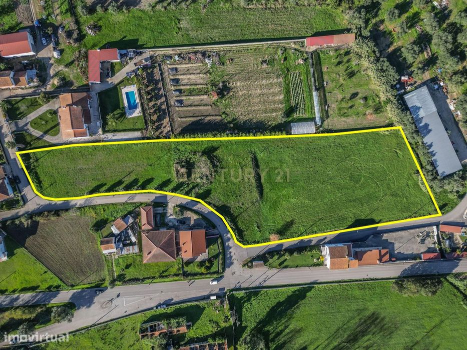 Terreno de 7.000m² na Vila de Maiorca