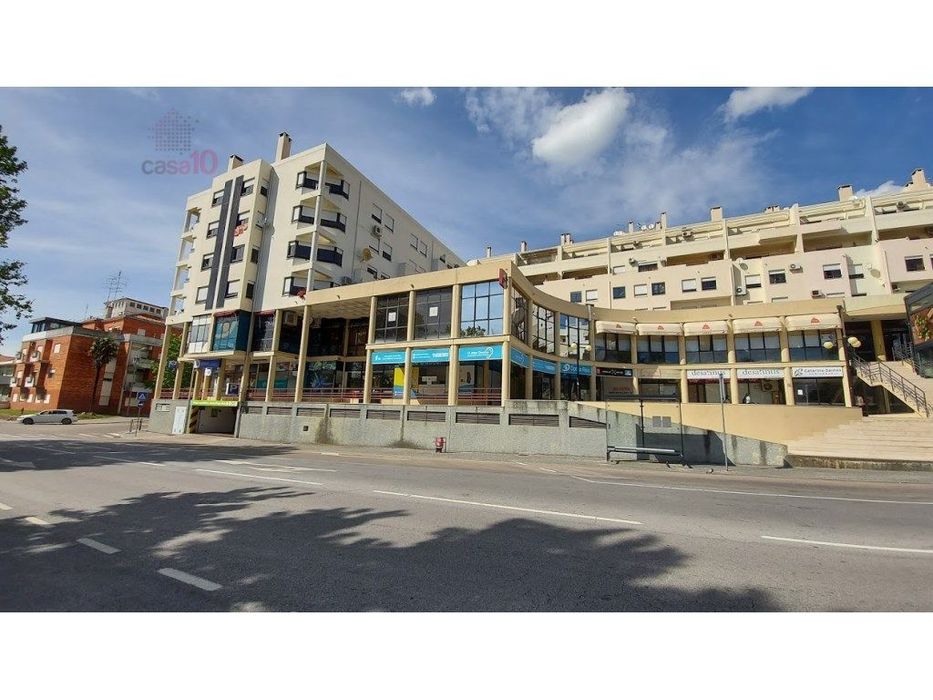 Vende-se espaço comercial em Portalegre!